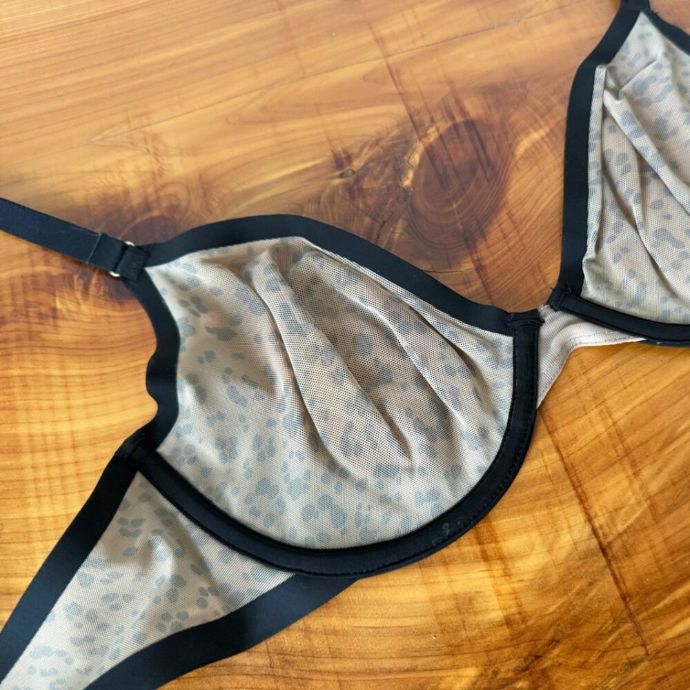 CUUP the Plunge Animal Print Contrast Black Trim Underwired Sheer Bra Size 30E. - Picture 4 of 7